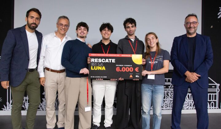 Sikarista gana el Sika Hackathon Industriales 2026 con un sistema autónomo de rescate diseñado para la Luna
